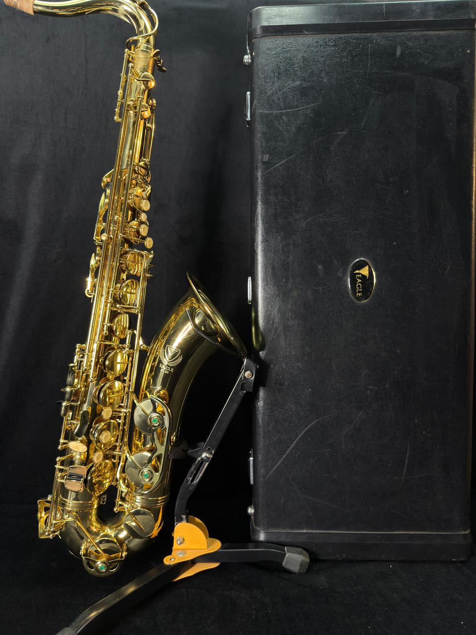 Saxofone Tenor Eagle ST503 - Usado