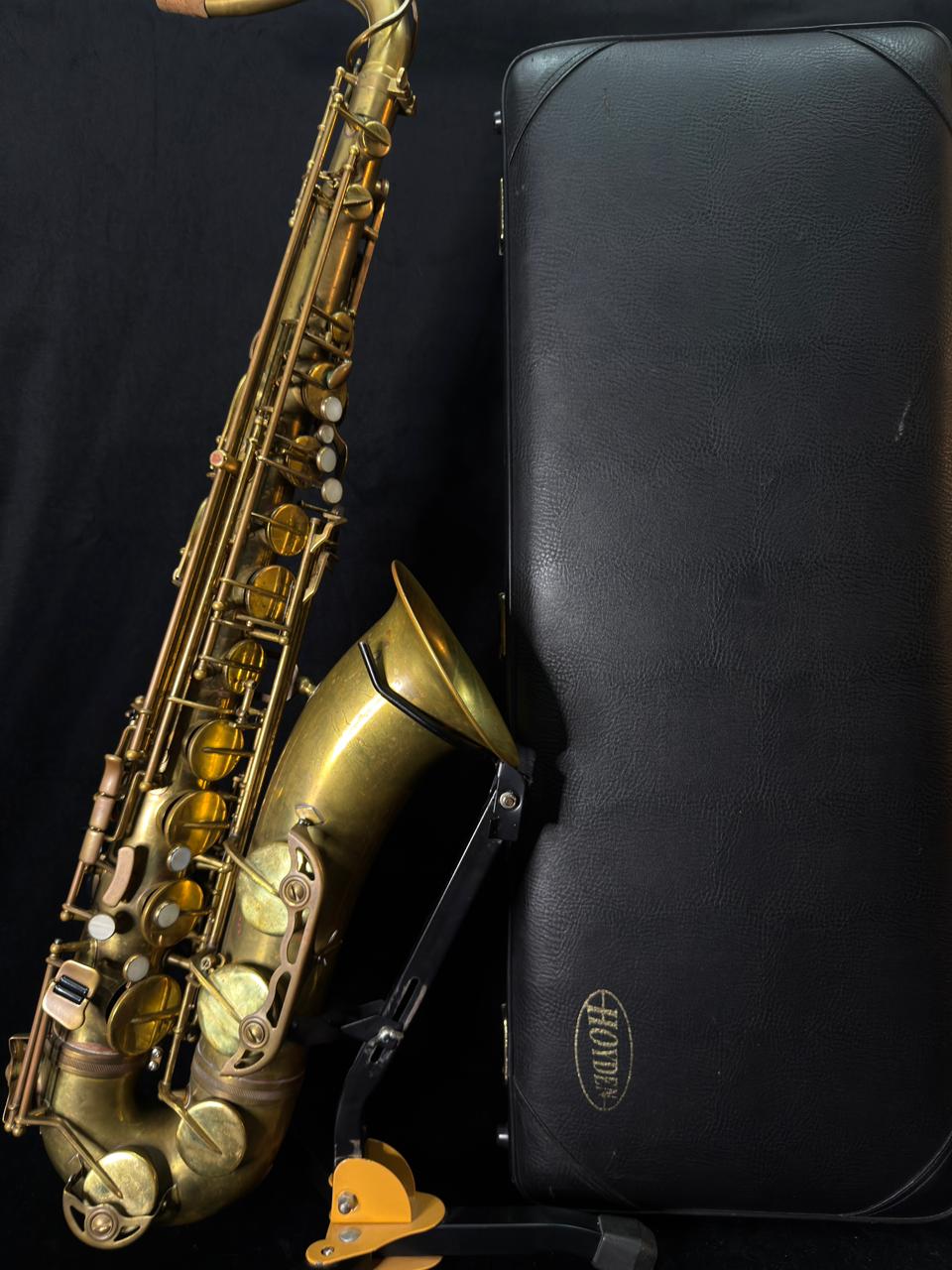 Saxofone Tenor Jupiter 587 Desplacado - Usado