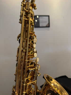 Saxofone Alto Wing Pro com o tudel banhado a prata