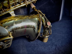 Saxofone Alto Yamaha 61 Logo Purple